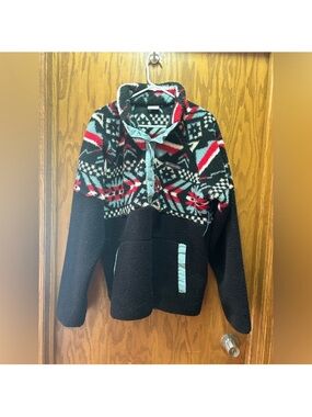 Columbia black red white blue western pattern Sherpa fleece synchilla large L